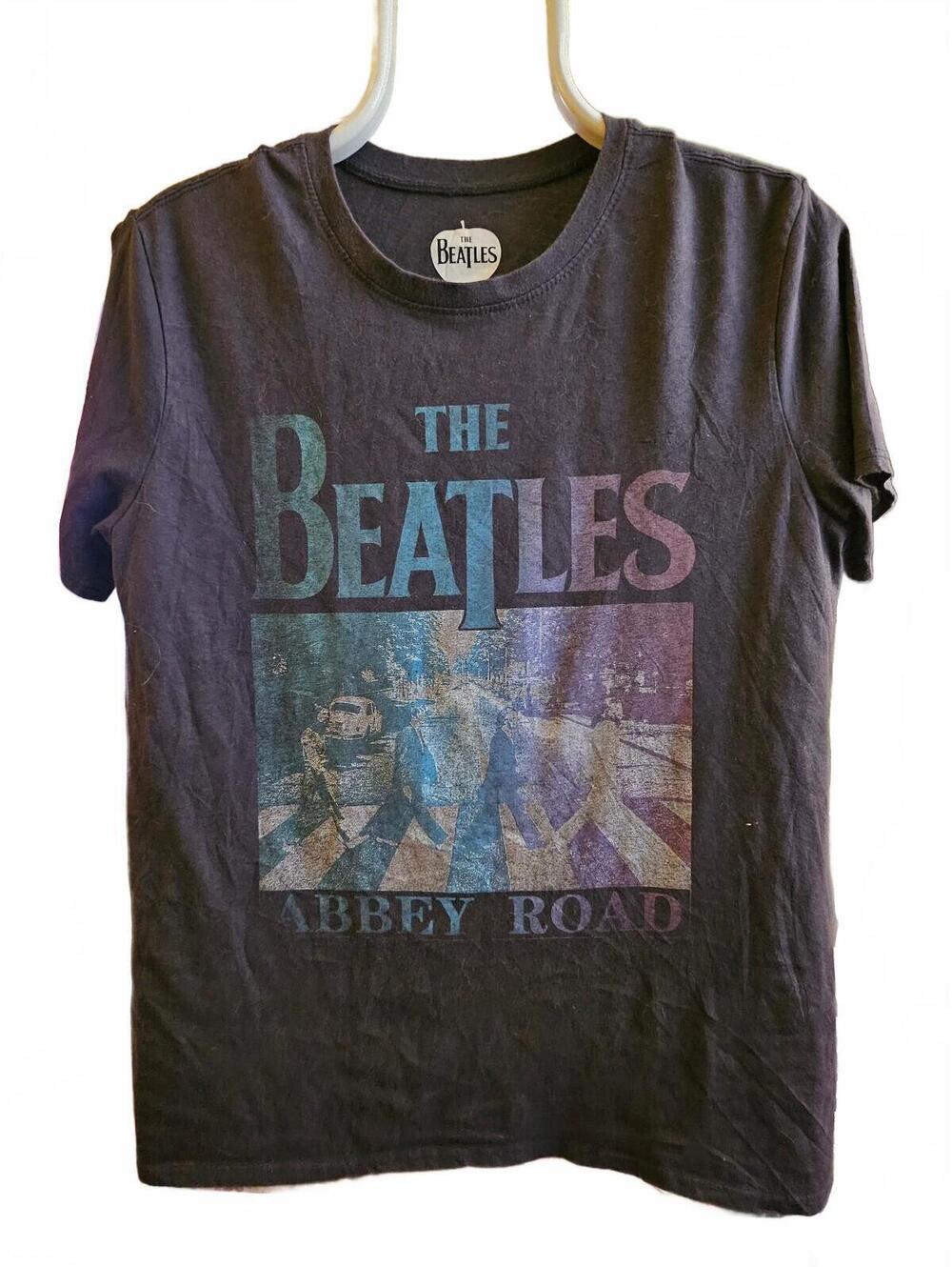 Beatles Rainbow Abby Road - Women's Small Rock Tee (Kids/unisex) - T-Shirt - EUC